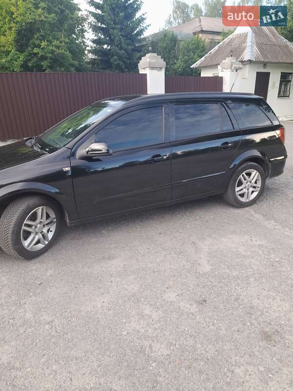 Универсал Opel Astra 2006 в Звягеле