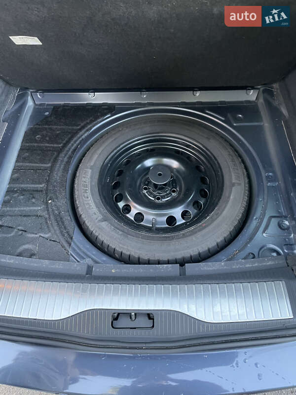 Универсал Opel Astra 2010 в Ровно