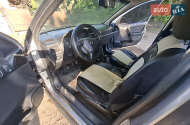 Седан Opel Astra 2003 в 