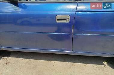 Хэтчбек Opel Astra 1993 в 