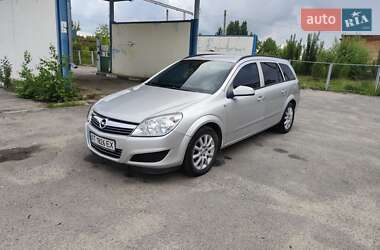 Универсал Opel Astra 2008 в Шаргороде
