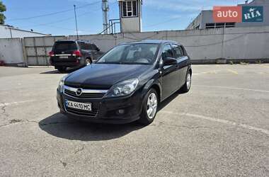 Хэтчбек Opel Astra 2012 в Киеве