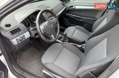 Универсал Opel Astra 2007 в 