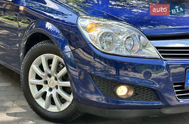 Універсал Opel Astra 2009 в 