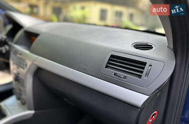 Універсал Opel Astra 2009 в 