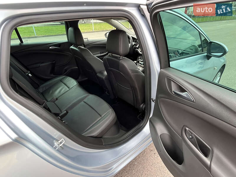 Универсал Opel Astra 2017 в Ковеле