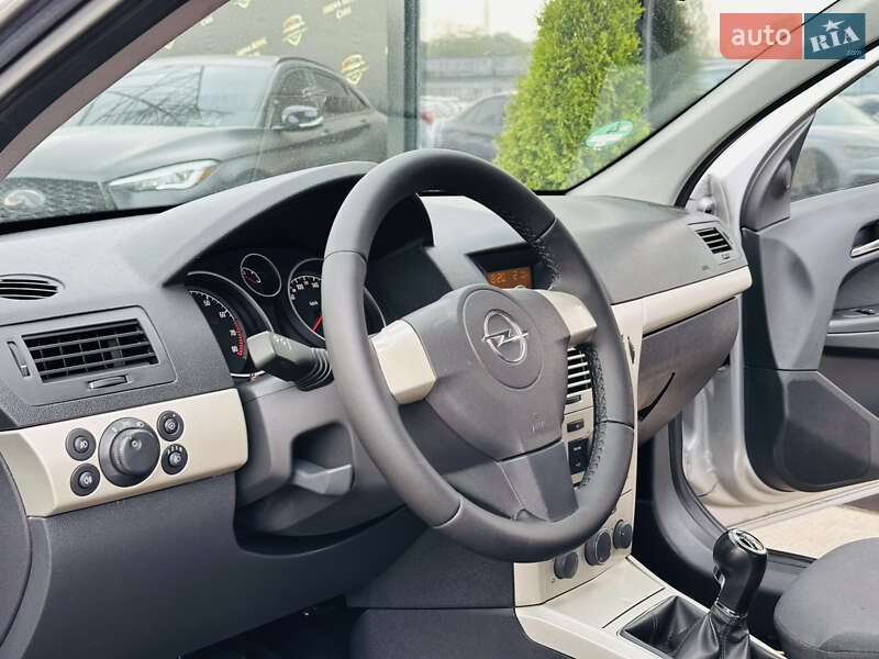 Универсал Opel Astra 2008 в Харькове