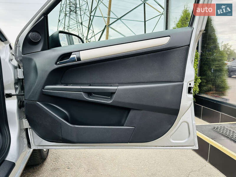 Универсал Opel Astra 2008 в Харькове