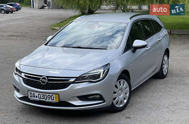 Универсал Opel Astra 2016 в 