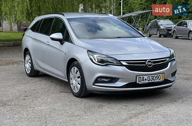 Универсал Opel Astra 2016 в 