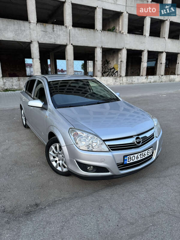 Opel Astra 2008