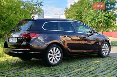 Универсал Opel Astra 2012 в Ивано-Франковске