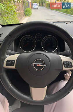 Универсал Opel Astra 2007 в 