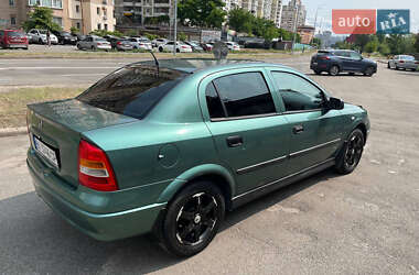 Седан Opel Astra 2008 в 