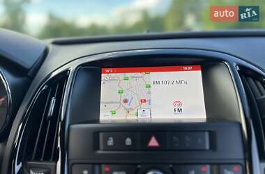 Хэтчбек Opel Astra 2014 в 