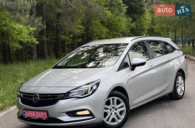 Універсал Opel Astra 2019 в Бучі