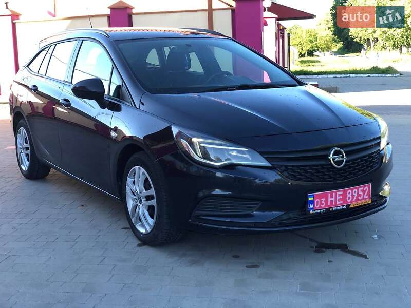 Универсал Opel Astra 2018 в Луцке