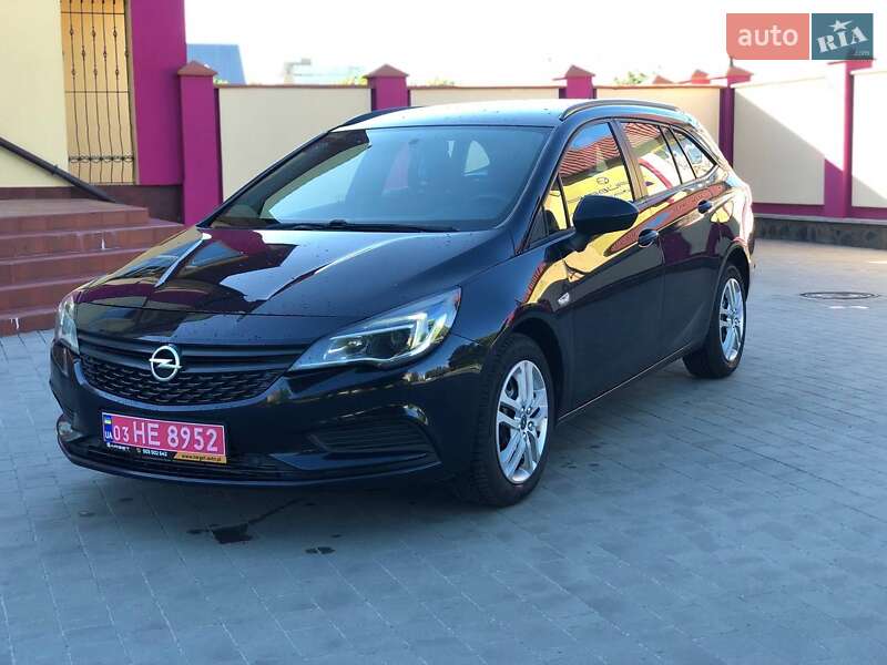 Универсал Opel Astra 2018 в Луцке