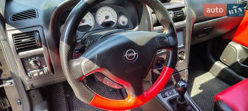 Купе Opel Astra 2004 в Киеве фото 6 Купе Opel Astra 2004 в Киеве