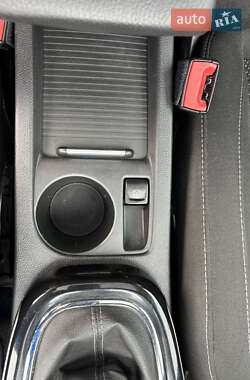 Хэтчбек Opel Astra 2014 в 