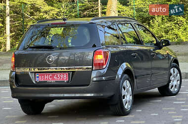 Универсал Opel Astra 2009 в 