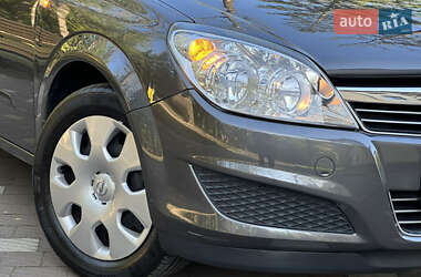 Универсал Opel Astra 2009 в 