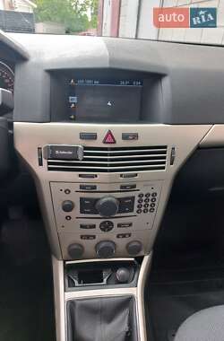 Универсал Opel Astra 2008 в 