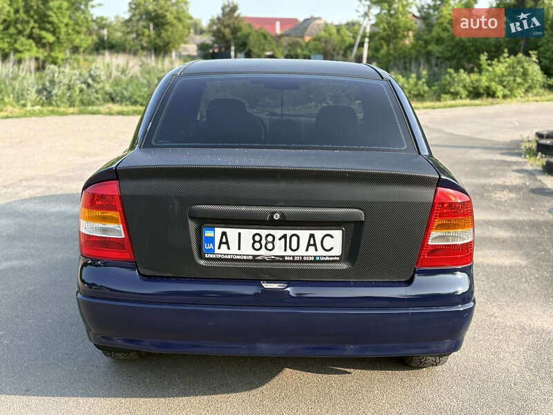 Седан Opel Astra 2001 в Кропивницькому