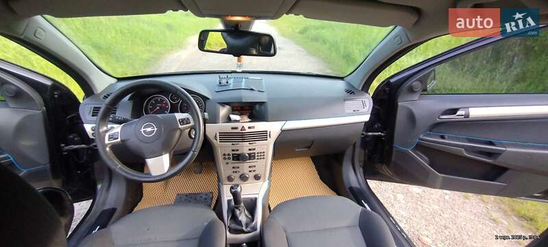 Универсал Opel Astra 2007 в Сколе