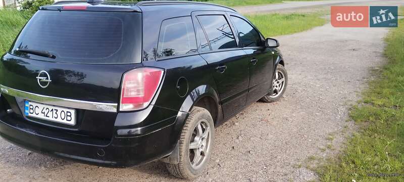 Универсал Opel Astra 2007 в Сколе