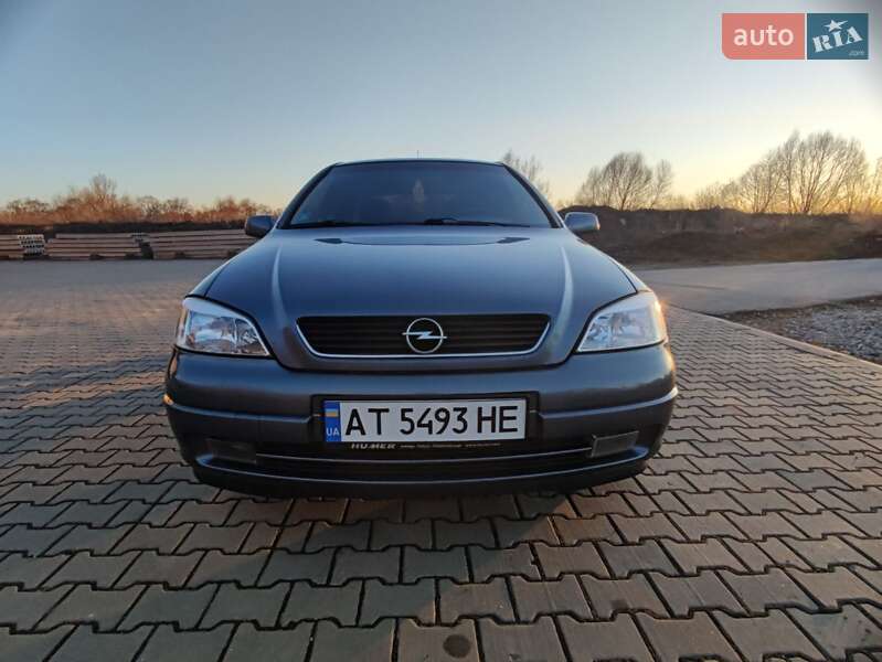 Хетчбек Opel Astra 1998 в 