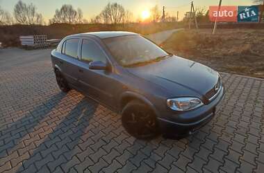 Хетчбек Opel Astra 1998 в 