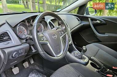 Универсал Opel Astra 2015 в Киеве