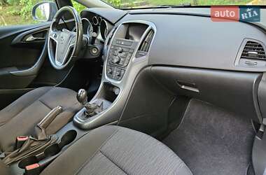 Универсал Opel Astra 2015 в Киеве