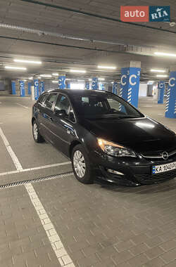 Универсал Opel Astra 2012 в Киеве