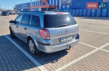 Универсал Opel Astra 2004 в 