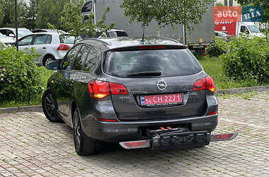Универсал Opel Astra 2013 в 