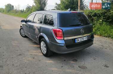 Універсал Opel Astra 2006 в 