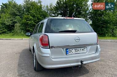 Універсал Opel Astra 2004 в 