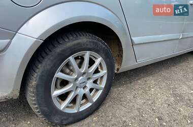 Універсал Opel Astra 2004 в 