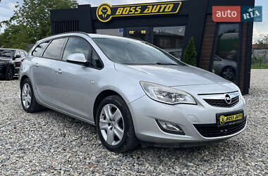 Универсал Opel Astra 2012 в Коломые