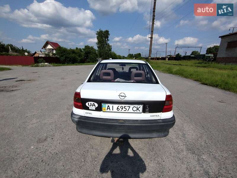 Седан Opel Astra 1993 в 