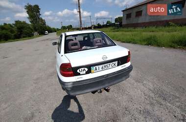 Седан Opel Astra 1993 в 