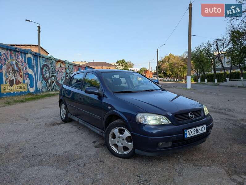 Хэтчбек Opel Astra 2000 в Харькове