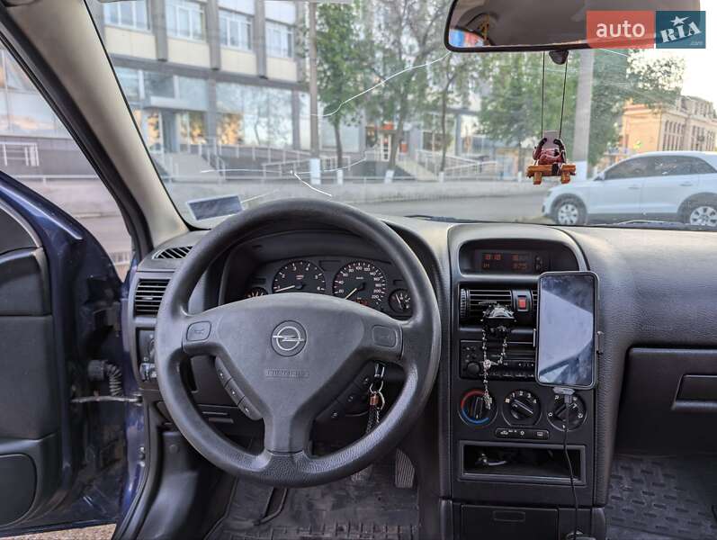 Хэтчбек Opel Astra 2000 в Харькове