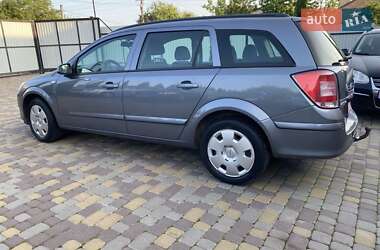 Универсал Opel Astra 2005 в 