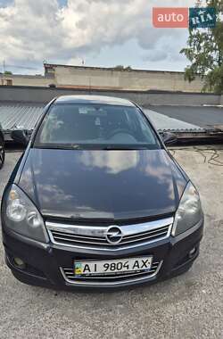 Хэтчбек Opel Astra 2013 в Киеве