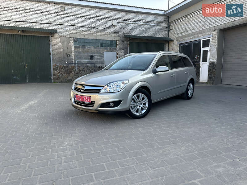 Універсал Opel Astra 2007 в Львові