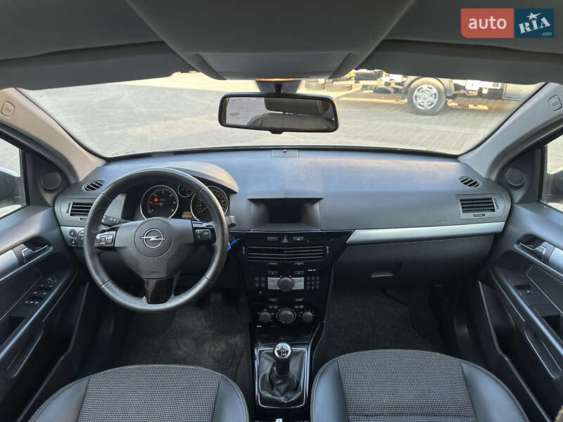 Універсал Opel Astra 2007 в Львові