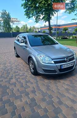 Хэтчбек Opel Astra 2005 в Киеве